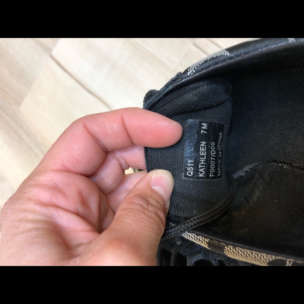 SOLD COACH Women’s Black & Silver Sneaker Shoes - Picture 7 of 8